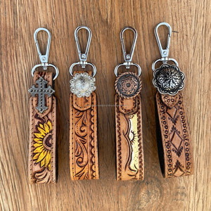 Porte-clés en cuir de vachette avec porte-clés personnalisé usiné à la main en métal pour porte-clés promotionnel pour femmes vente en gros - Product Image 5