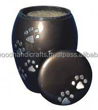 Urnes de crémation en laiton de couleur noire pour animaux de compagnie Urnes funéraires pour animaux de compagnie Urnes de souvenir Urnes funéraires de haute qualité à bas prix - Product Image 2