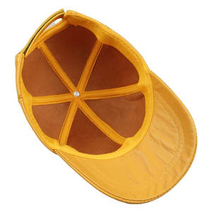 Gorra de Béisbol Casual Unisex de 6 Paneles de Cuero PU Amarillo Winton Impex con Cierre de Hebilla Plateada y Diseño de Letras para Uso en Exteriores - Product Image 6