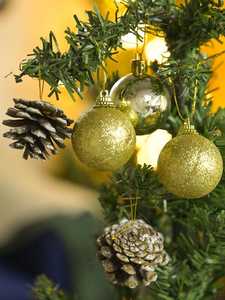 Decorative Christmas Bauble Ornament - Product Image 5