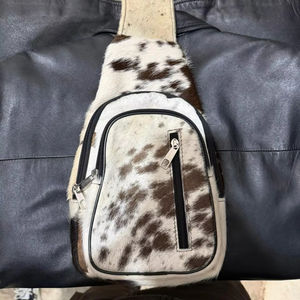 Sac de poitrine vintage en cuir de vachette unisexe, sac à bandoulière décontracté, sac de voyage portable, fermeture éclair tendance LHCB-0006 - Product Image 1