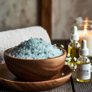 Sal de Baño Rosa del Himalaya Natural y Ecológica, Tallada a Mano con Aceite de Vainilla y Almendras para Hidratar la Piel y Disfrutar de una Noche de Relajación - Product Image 1