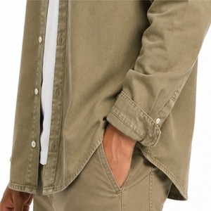 Chemise en denim de coton personnalisée pour homme, couleur personnalisée, tissu en coton twill doux, matière respirante, coupe confortable, manches longues pour homme - Product Image 6