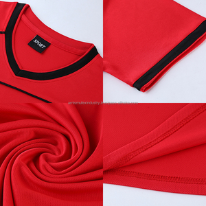 Uniforme de fútbol transpirable personalizado de alta calidad con logotipo de diseño personalizado tamaño sublimado hecho a medida fabricante - Product Image 2