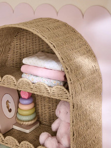 Étagère murale décorative à 3 niveaux en jonc de mer, faite à la main, style coquillage, pour une décoration naturelle et idéale pour la chambre de bébé. - Product Image 4