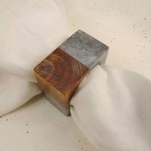 Anillo de Servilleta de Resina de Madera de Último Diseño, Anillo de Servilleta de Resina Epoxi con Diseño Creativo, Modelo con Patrón, a un Precio Accesible - Product Image 3