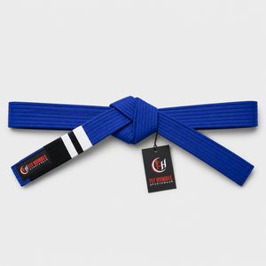 เข็มขัดคาราเต้สีฟ้า Fly Humble ลายทางสีขาวและสีดำ สำหรับผู้ใหญ่ ใช้ได้ทั้งชายและหญิง ทนทาน ระบายอากาศได้ดี ผลิตจากผ้าโพลีเอสเตอร์ผสมฝ้าย เหมาะสำหรับการฝึกศิลปะการต่อสู้ - Product Image 1
