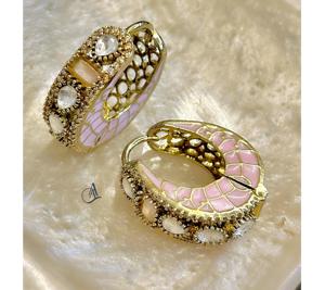 Pendientes de Latón Chapado en Oro con Moissanita y Resina Epoxi, de Alta Calidad y Elegancia, para Mujeres y Niñas, Colección para Fiestas y Eventos Nocturnos - Product Image 3