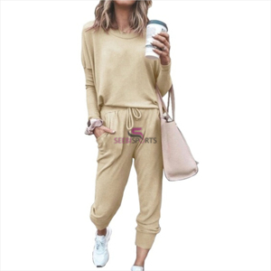 Ensemble décontracté 2 pièces tricoté pour femme – Pull sans col à manches longues et pantalon large coupe droite – Couleur unie – Hiver – Écoresponsable - Product Image 4