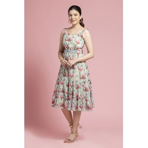 Robe à fleurs verte de printemps et d'été de qualité supérieure, robe décontractée ajustée et sexy, disponible à un prix abordable - Product Image 6