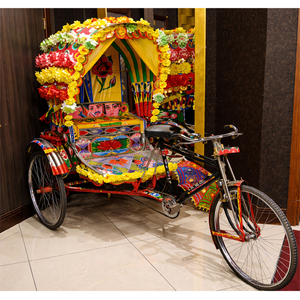 Decoración elegante para fotomatón estilo desi, rickshaw, estilo punjabi, entrada nupcial, tuk tuk, decoración para fotomatón Haldi con auto rickshaw USA - Product Image 1