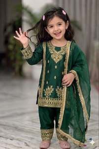 Ensemble de costume palazzo en soie pour filles, design enfantin |   Tenue de fête richement brodée avec dupatta - Product Image 3