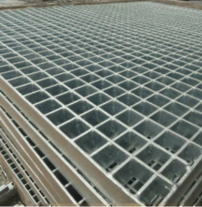 Rejilla de Acero Galvanizado de Alta Resistencia FinePunch, Modelo FP-CT-GI-001, para Cubiertas de Drenaje y Plataformas - Product Image 1