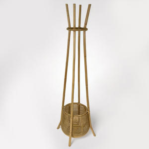 Percheros de ratán premium de buena calidad, perchero natural con cesta para guardar sombreros y abrigos - Product Image 1