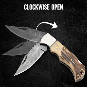 Couteau pliant artisanal en acier Damas : manche en corne de cerf, étui en cuir - Product Image 4