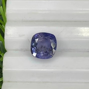 Zafiro Azul Violeta Natural, Corte Cojín, Tratado Térmicamente, 1.75 Quilates, 7mm Aprox., Zafiro de Minas de Ceilán para Joyería - Product Image 1