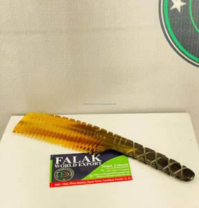 Peine Desenredante Antiestático Hecho a Mano con Cuerno de Búfalo Natural Ecológico al por Mayor para Mujeres, Masaje del Cuero Cabelludo, Estilo Animal para Barba - Product Image 1