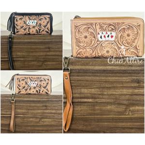 Cartera de mano de cuero genuino de vaca con diseño de cartas de juego, hecha a mano, con cierre de cremallera y correa para la muñeca, con protección RFID, para mujer, OEM ODM. - Product Image 1