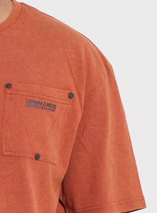 T-shirt tricoté pour homme, coupe oversize à épaules tombantes, 100% coton épais 240 GSM, délavé à l'acide, avec poche, logo personnalisé, marque, best-seller - Product Image 5