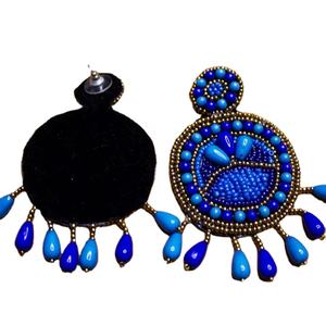 ต่างหูปักมือสีน้ำเงินประดับลูกปัดหลากหลายแบบ งานฝีมือสั่งทำพิเศษสำหรับผู้หญิง เหมาะสำหรับงานเทศกาลและงานปาร์ตี้ ราคาดีที่สุด - Product Image 1