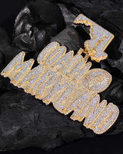 Colgante de Letra Bicolor con Incrustaciones de Moissanita y Diamantes Dvars, Plata de Ley 925, Estilo Hip Hop, con Bail Personalizado, DDP-07, Bañado en Rodio/Oro - Product Image 1