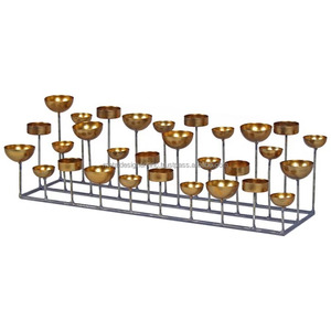 Gran estilo contemporáneo Metal dorado hecho a mano Día de San Valentín decoración del hogar 8 portavelas de té - Product Image 4