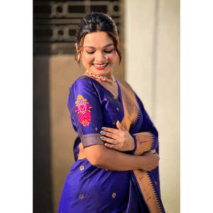 Sari en soie Paithani traditionnel violet Zari tissé Vitthala God de la marque Elite Weaves, 650g, vêtements indiens et pakistanais spéciaux - Product Image 4