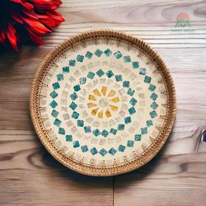 Bandeja redonda de ratán con diseño de mandala de rayos de sol, bandeja de concha de capiz, bandeja decorativa, regalo de 18 cumpleaños para una hija. - Product Image 4