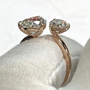 Bague de fiançailles haut de gamme en or rose 14 carats avec diamant taille poire 2+1 carats Toi Moi, anneau ouvert à double tour, diamant de laboratoire, cadeau pour petite amie - Product Image 3