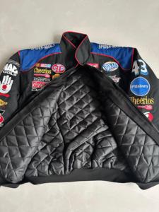 Veste bomber à manches longues pour homme Next Garments, motif Spider-Man, col universitaire, bordure rayée, fermeture éclair - Product Image 4