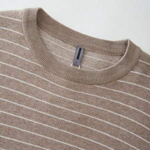 Pull en tricot personnalisé ODM en acrylique, col rond, manches longues, rayé, couleur kaki, pour homme, automne-hiver - Product Image 2