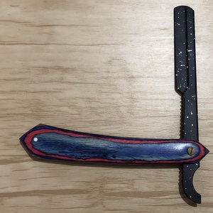 Navaja de Barbero Turca Desechable Personalizada con Recubrimiento de Papel, Mango de Madera y Plástico ABS, Hoja Única - Diseño y Empaque Personalizables - Product Image 1