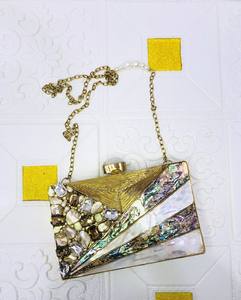 Bolso de mano cuadrado Fusion Republik para fiesta de noche para mujer, con cierre magnético, correa de cadena y forro de poliéster - Product Image 3