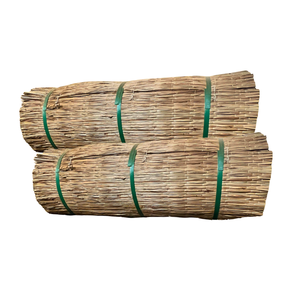 Tapis de jonc naturel SEDGE MAT à prix d'usine, bordure pare-vent en paille pour l'aménagement paysager hivernal - Product Image 1