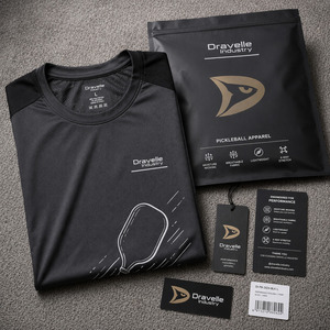 Camiseta de Pickleball Personalizada para Hombre en Color Grafito |   Camiseta Deportiva de Alto Rendimiento con Control Climático, Fabricación de Marca Privada - Product Image 5