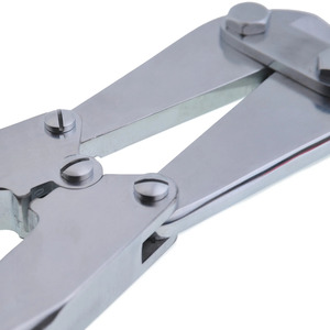 Surgical 6mm Kirschner Pin Cutter <b>Pliers</b> Instrument <b>Set</b> Manual Class I For Surgical Operation With Wooden Handles - Product Image 4