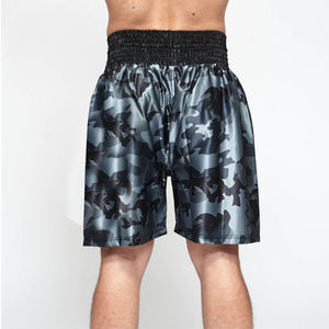Shorts légers gris camouflage avec une large ceinture élastique pour un entraînement sans contraintes, des séances de sport et des tenues actives. - Product Image 2