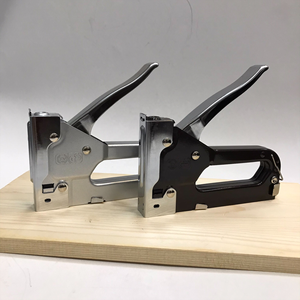 Pistola de grapas de alta resistencia con certificado GS, grapadora manual de 4-14mm para bricolaje y uso industrial, 1 año de garantía - Product Image 4