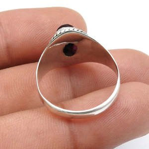 Anillo artesanal de plata estilo bohemio en plata de ley 925 con turmalina rosa natural de corte ovalado, joyería bohemia de moda para mujer. - Product Image 2
