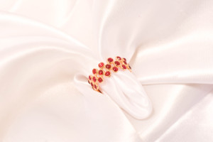 Bague éternité sertie de rubis rouges en or jaune massif 18 carats avec pierres précieuses rondes – Bijoux de luxe, pierre de naissance de juillet - Product Image 5