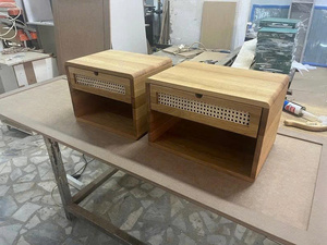 Table de chevet flottante moderne en chêne avec tiroir et panneau en rotin, meuble de chambre en bois massif écologique, design réglable - Product Image 2