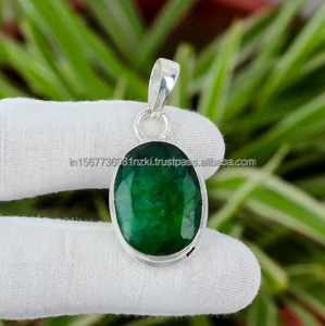 Colgante de plata de ley verde esmeralda colgante de esmeralda de Zambia facetado hecho a mano 925 joyería de plata esterlina regalo de piedra natal - Product Image 3