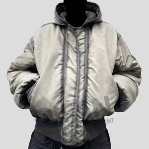 เสื้อแจ็คเก็ตยีนส์เดนิม Sophia รุ่นผู้ชาย ปี 2023 สำหรับฤดูหนาว เคลือบกันน้ำ คอตั้ง กระดุมเขาสัตว์ ย้อมเส้นด้าย สไตล์มอเตอร์ไซค์ ซาฟารี สีพื้น ลำลอง - Product Image 2