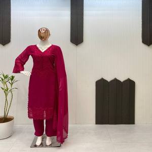 Conjunto de Kurta VASTRA COTTAGE de Diseño con Georgette Sintético y Detalles de Espejo, con Pantalón Bootcut y Dupatta, para Fiestas y Eventos Festivos, para Mujer - Product Image 1