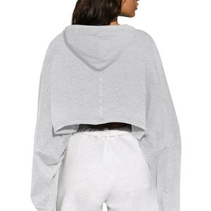 Conjunto de sudadera y pantalón flare para mujer, pantalón jogger apilado, chándal, top corto con capucha y estampado personalizado. - Product Image 2