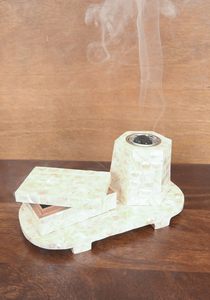 Elegante Quemador de Bakhoor Árabe Artesanal de MOP para Aromaterapia Espiritual, Experiencias Aromáticas de Sándalo por Decor World Expo - Product Image 3