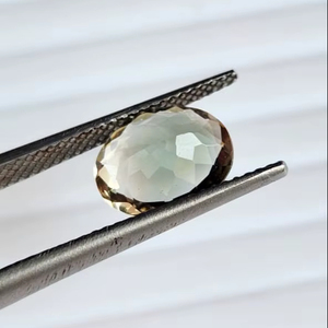 Pierre de soleil d'Oregon verte naturelle, rare couleur verte et champagne, belle couleur verte, forme ovale 7x9 mm, pierre précieuse en vrac pour la fabrication de bijoux - Product Image 6