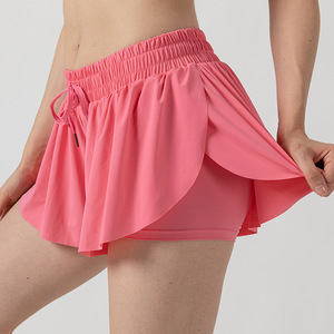 Jupe-short de sport lavande pour femme avec poches latérales, taille à cordon de serrage, séchage rapide, tissu tricoté, coupe régulière, taille mi-haute - Product Image 4