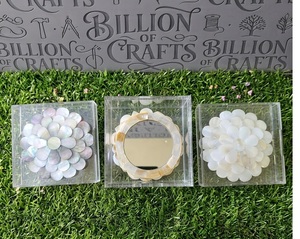 Natural <b>White</b> Sea Shell Flower Shaped Portable Cosmetic <b>Mirror</b> in Crystal Acrylic Box - Product Image 6