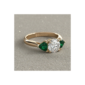 แหวนหมั้นเพชรทรงกลมเพาะเลี้ยงในห้องปฏิบัติการ ทรงทริลเลียนมรกต สามเม็ด แหวนทองสำหรับเจ้าสาว ขายส่ง - Product Image 1